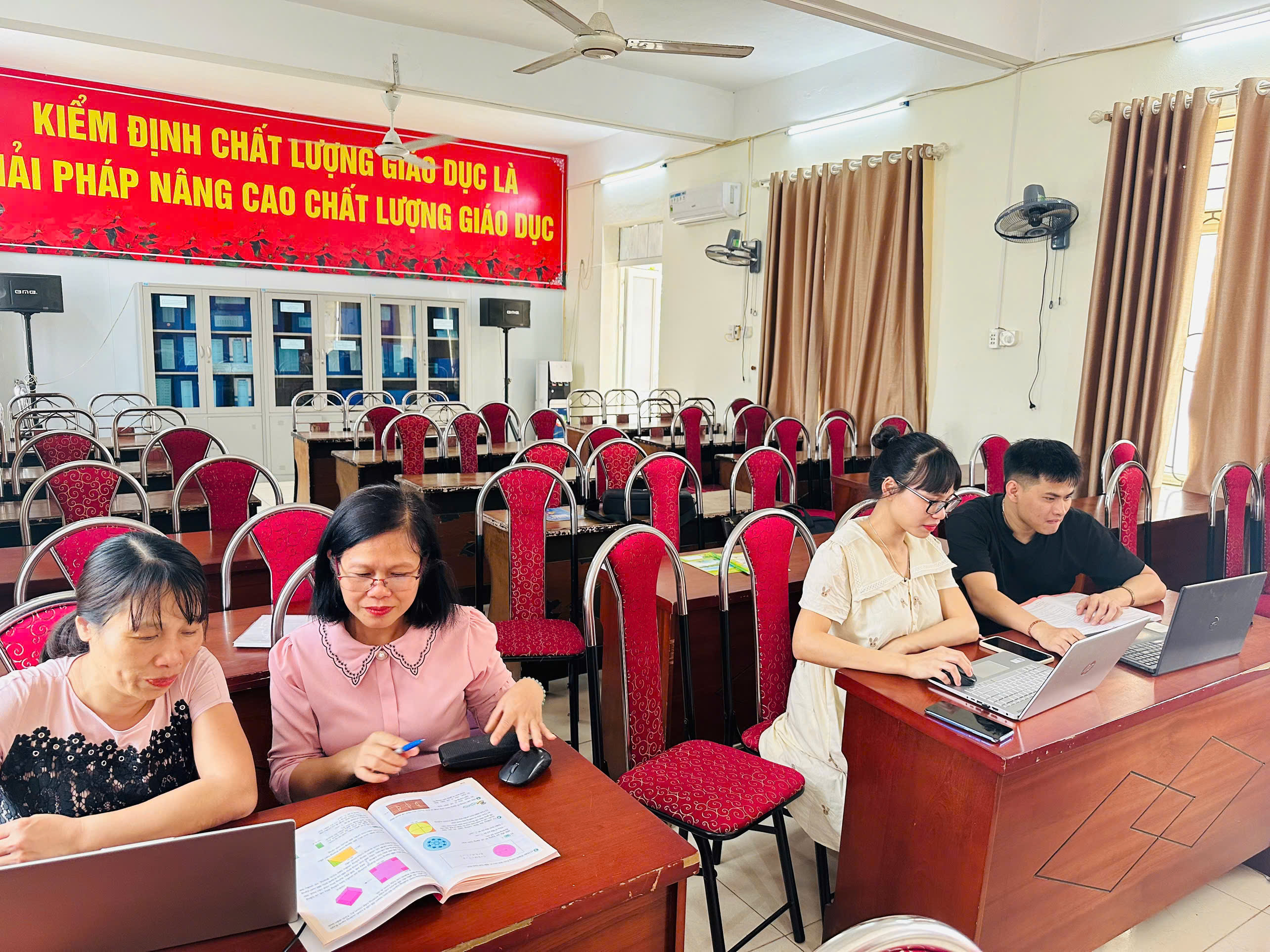 Nhấn vào ảnh để phóng to