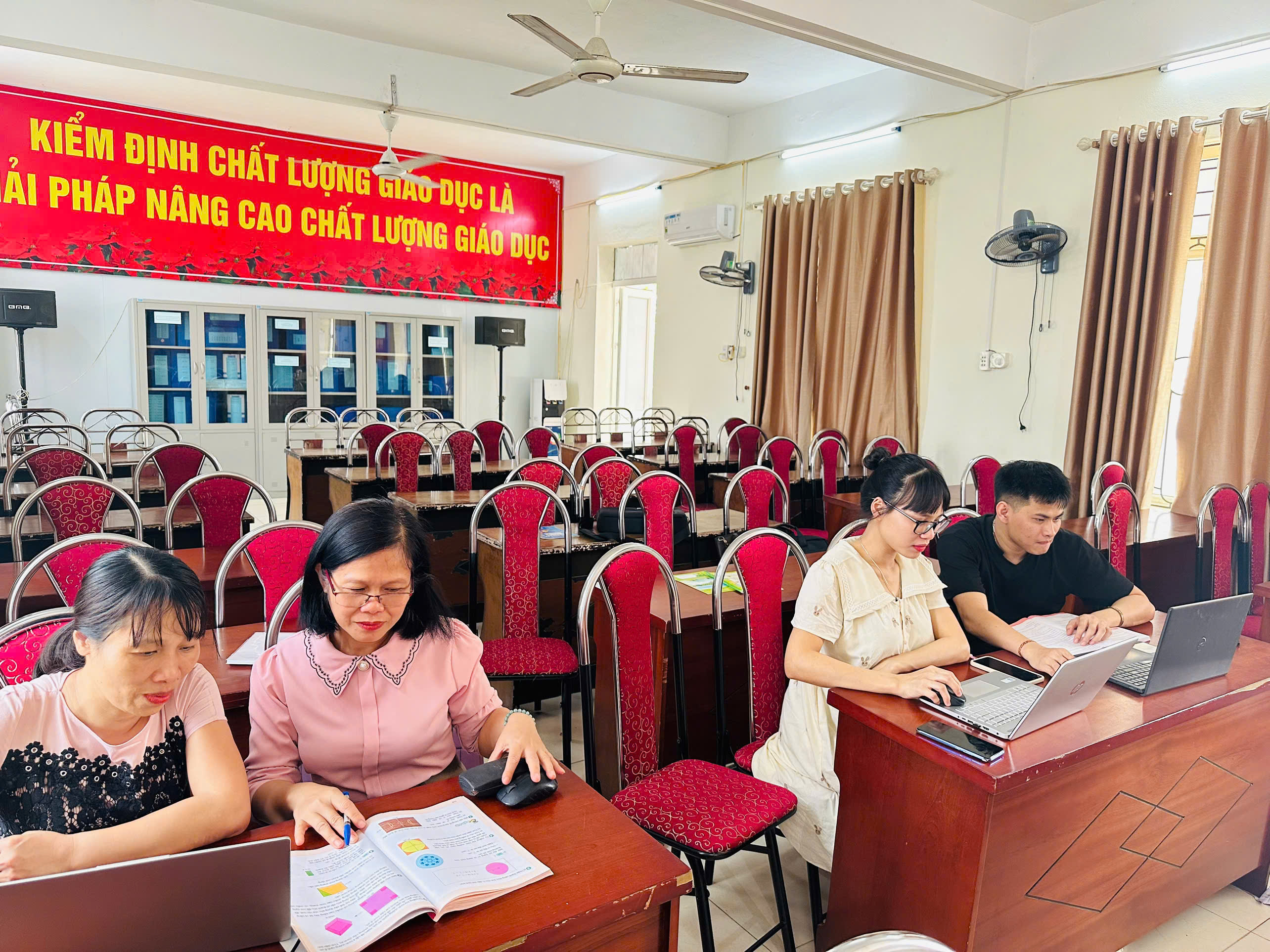 Nhấn vào ảnh để phóng to