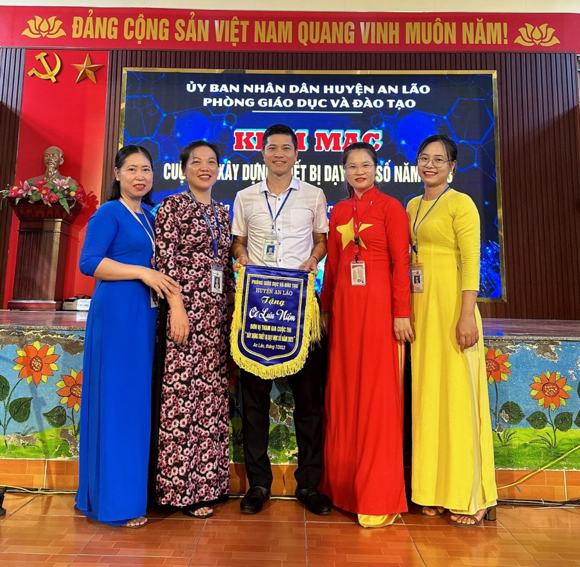 Nhấn vào ảnh để phóng to