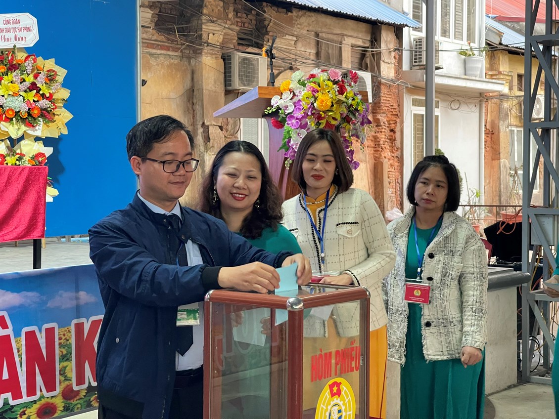 Nhấn vào ảnh để phóng to