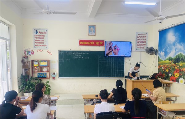   Ảnh  sinh hoạt CM tổ 1