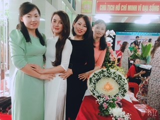Công đoàn trường Mâu giáo Thượng Lý tham dự Hội thi cắm hoa nghệ thuật năm 2021 do LĐLĐ quận Hồng Bàng tổ chức