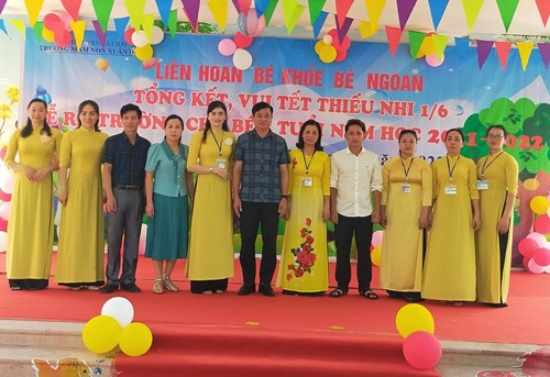 Tổ chức Liên hoan “ Bé khỏe - Bé ngoan;Tổng kết năm học, Vui tết thiếu nhi 1/6 và Lễ ra trường cho trẻ 5 tuổi năm học 2021 – 2022.