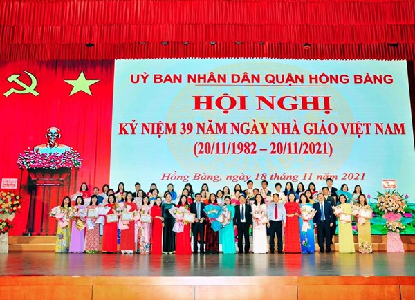 Hội nghị kỷ niệm 39 năm ngày nhà giáo Việt Nam của UBND quận Hồng Bàng