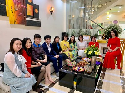 Phòng GD-ĐT quận, LĐLĐ quận Hồng Bàng đến thăm hỏi động viên gia đình CB- GVCNV