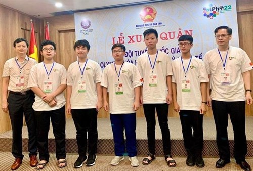 Đội tuyển quốc gia Việt Nam tại Olympic Vật lí quốc tế 2022 đứng thứ 5 toàn đoàn với 3 Huy chương Vàng