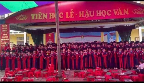 Trường Tiểu học Tân Viên tổ chức Lễ bế giảng của học sinh khối 5 năm học 2021 - 2022.